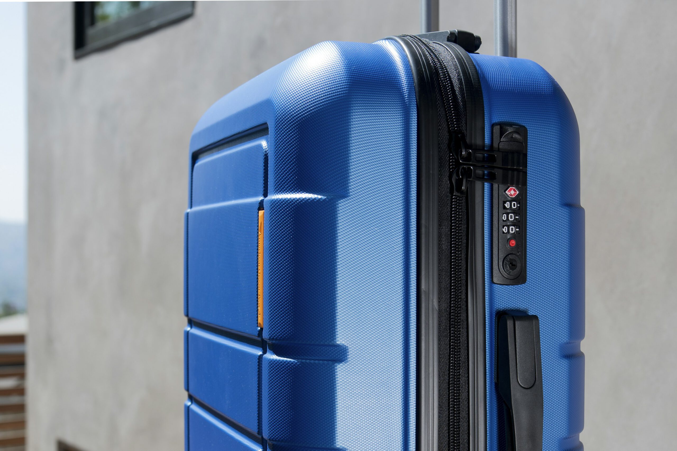 EU Proposes to Scrap Cabin Bag Fees, Passengers May Soon Bring Bags for Free
